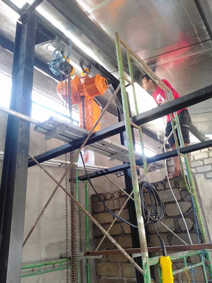 Lift Barang Valencia Bakery Tabanan 1