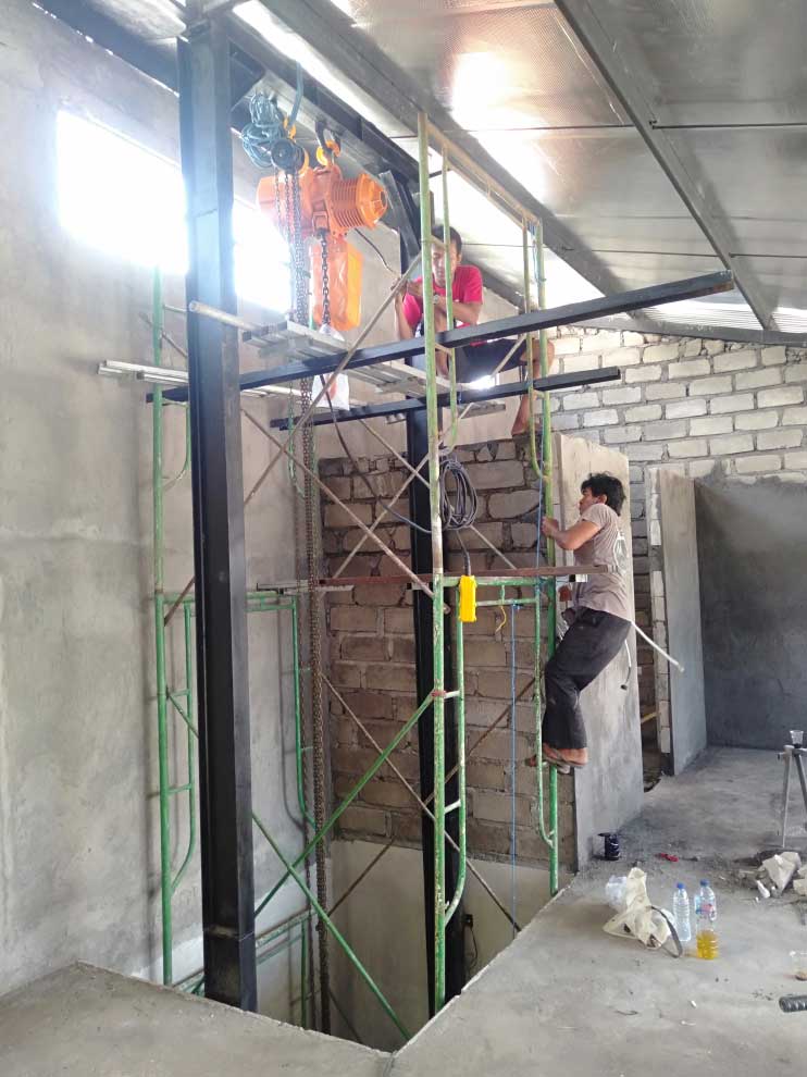 Lift Barang kapasitas 2 ton pulau serangan bali 2