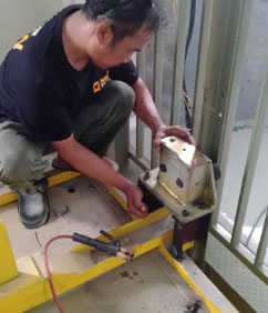 safety-device-lift-barang-bali