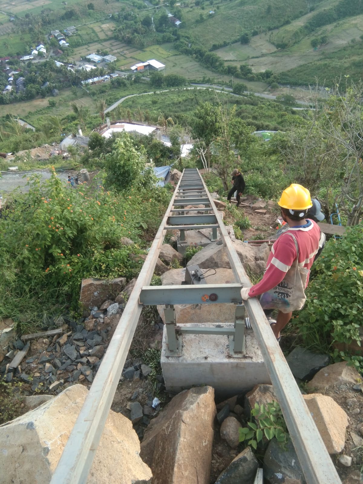Lift Barang Kapasitas 1 Ton, Listrik 1 Phase, Denpasar Bali 2