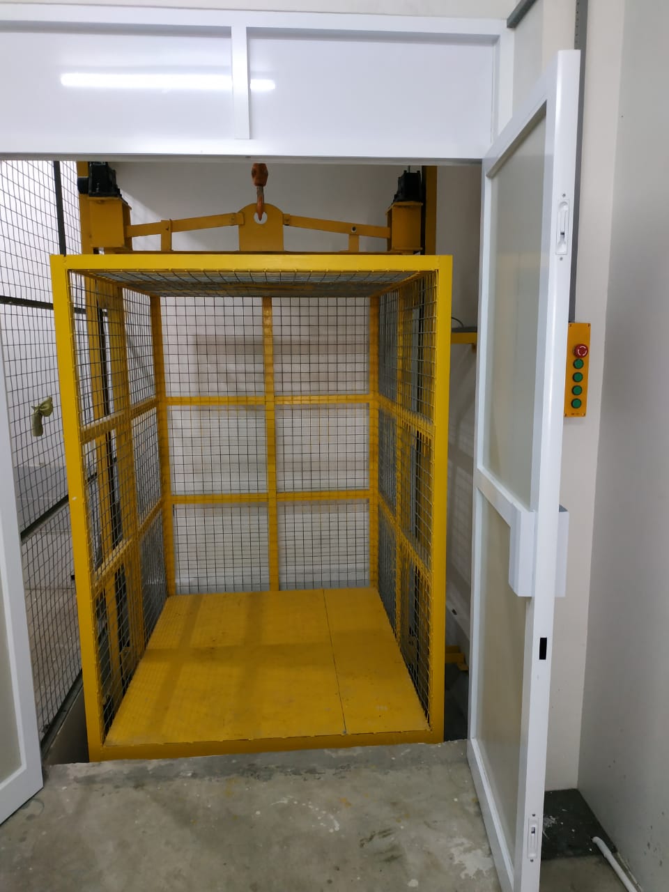 Jasa pembuatan lift barang murah di Bali
